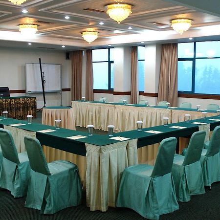 Permata Alam Hotel Puncak Buitenkant foto