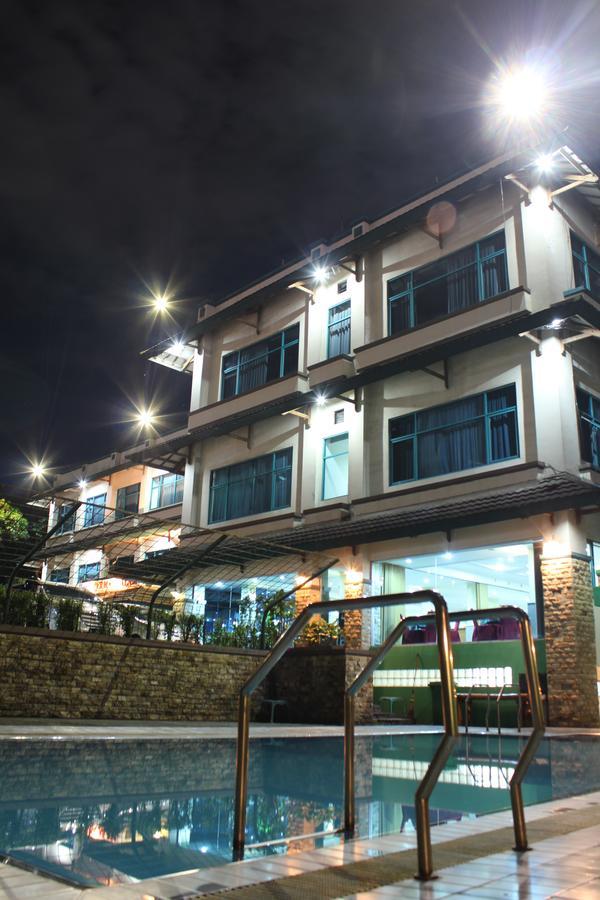 Permata Alam Hotel Puncak Buitenkant foto