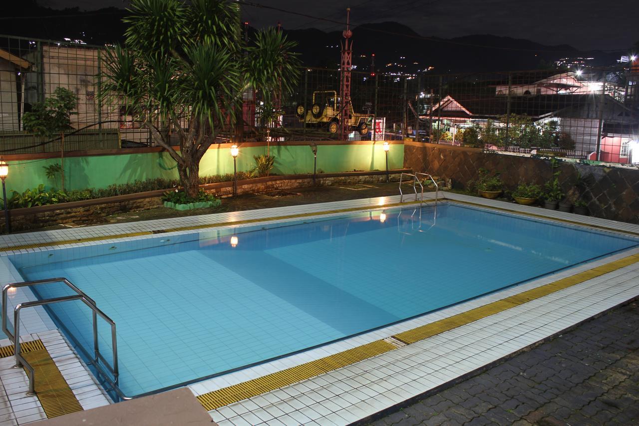 Permata Alam Hotel Puncak Buitenkant foto
